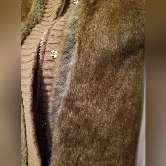 Chocolate Mocha Faux Fur Knit Sweater Vest - Picture 4 of 11